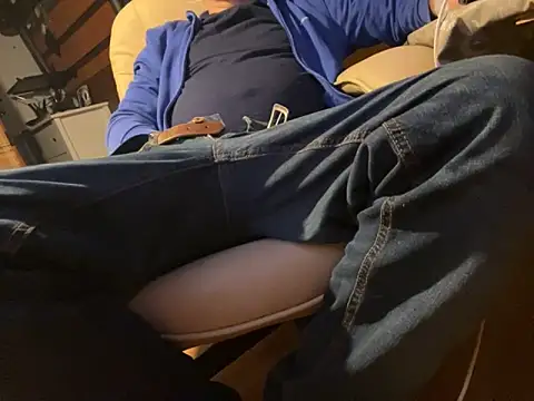 Snapshot of translove chatting on 11.01.25 translove online show from 11.01.25