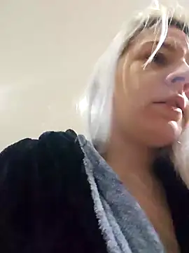 Snapshot of ScarletCallings420 chatting on 12.07.24 ScarletCallings420 online show from 12.07.24