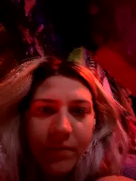 Snapshot of ScarletCallings420 chatting on 02.09.25 ScarletCallings420 online show from 02.09.25