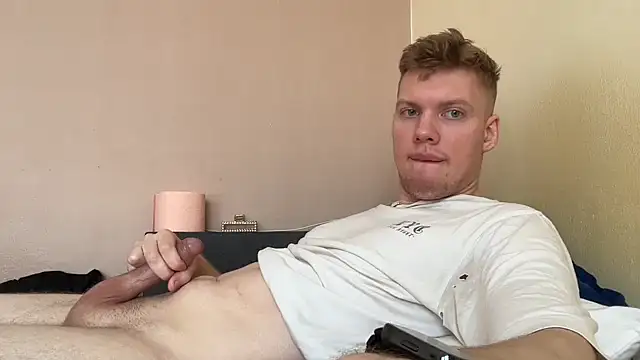 sexybooii6968 online show from 04.01.26