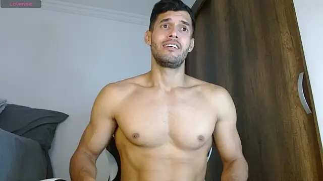 Noah jhonsonn online show from 12.12.24