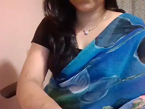 Pinky 4 online show from 12.24.24
