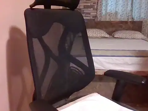 Pinky 4 online show from 09.16.25