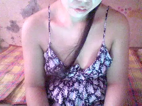 Snapshot of spankmybootyxxx chatting on 10.19.25 spankmybootyxxx online show from 10.19.25