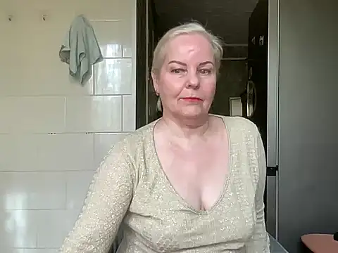 Snapshot of milaja chatting on 05.08.26 milaja online show from 05.08.26
