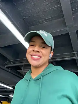 trianawhite online show from 02.18.25