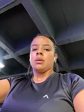 trianawhite online show from 03.05.25