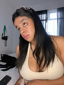 trianawhite online show from 02.09.26