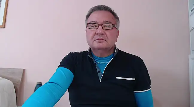 YOU6me online show from 02.05.25