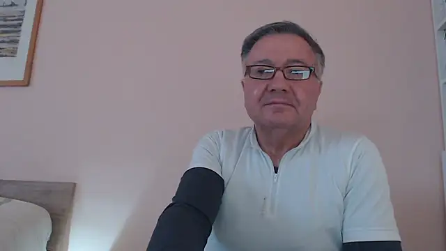 YOU6me online show from 12.01.25