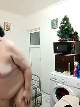 RidemerafSuzana online show from 04.15.26