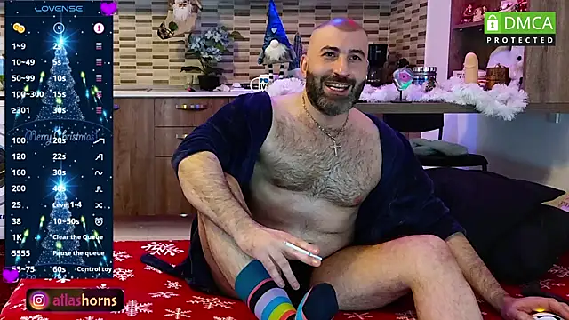 Snapshot of AtlasHorns chatting on 01.01.25 AtlasHorns online show from 01.01.25