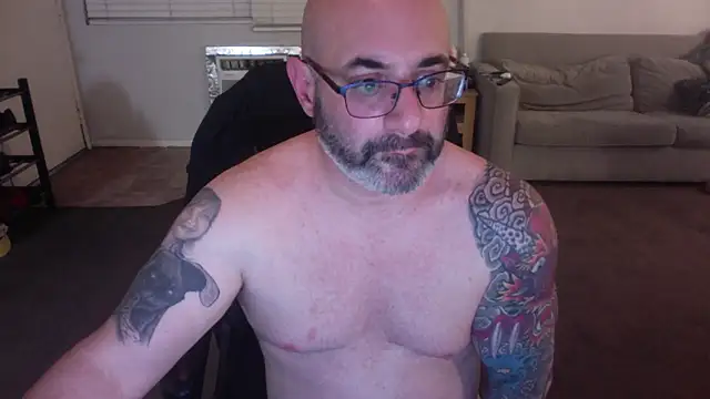 Snapshot of palidin1 chatting on 01.13.26 palidin1 online show from 01.13.26