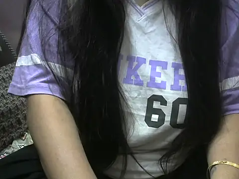 Bold-Radhika online show from 11.18.25