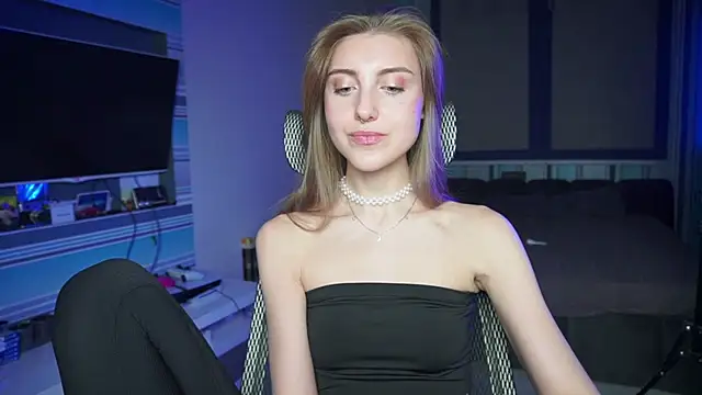 CassiaBlade1 online show from 10.07.25