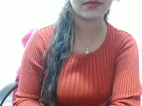 LovingPihu online show from 01.30.25