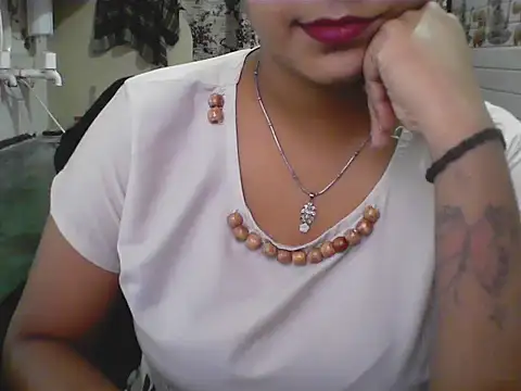 Snapshot of LovingPihu chatting on 06.06.26 LovingPihu online show from 06.06.26