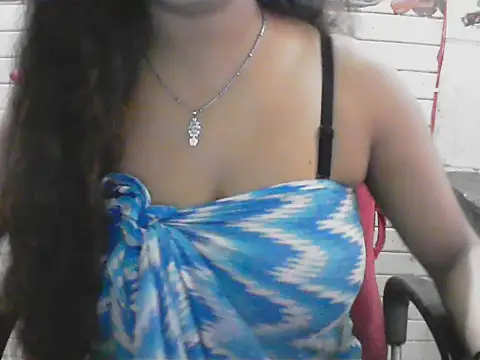 Snapshot of LovingPihu chatting on 06.16.26 LovingPihu online show from 06.16.26