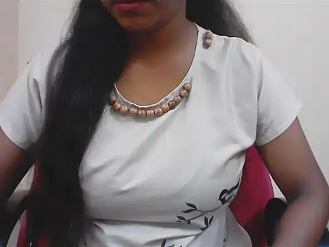 Snapshot of LovingPihu chatting on 07.18.26 LovingPihu online show from 07.18.26
