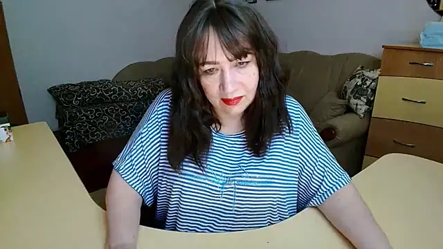 Lucretia Goldi  online show from 03.31.26