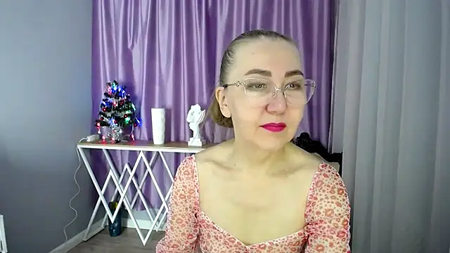 queen a n i online show from 12.04.24
