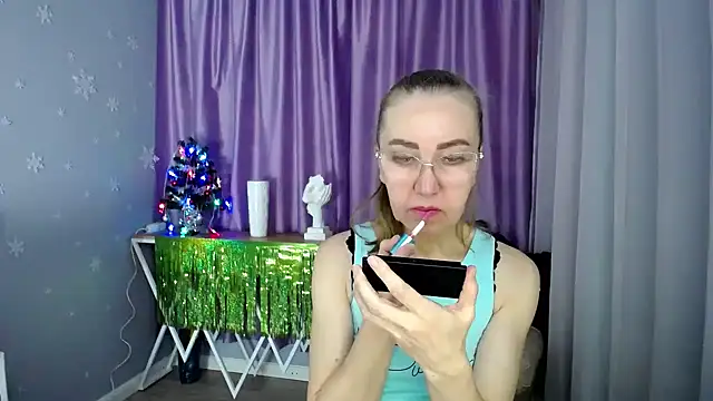 queen a n i online show from 12.12.24