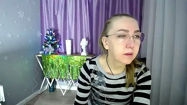 queen a n i online show from 12.14.24