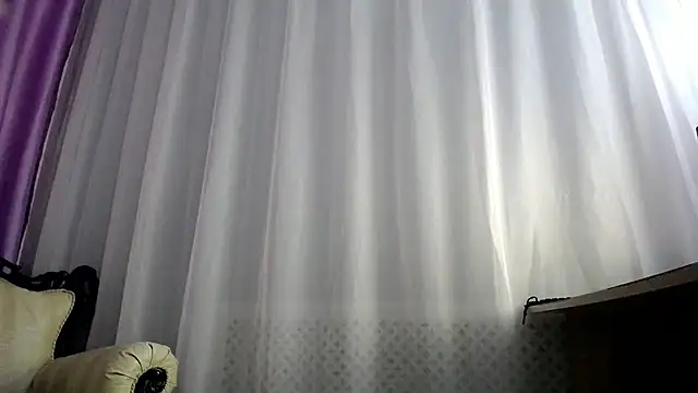 queen a n i online show from 12.25.24