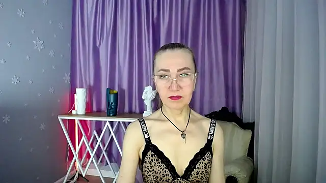 queen a n i online show from 01.17.25