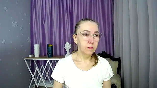 queen a n i online show from 03.22.25