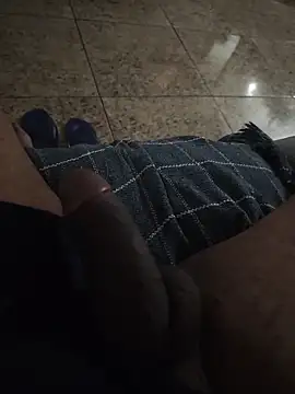 Snapshot of vini4016 chatting on 10.10.25 vini4016 online show from 10.10.25