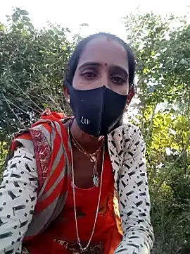 Snapshot of Mohni_Das chatting on 12.04.24 Mohni Das online show from 12.04.24