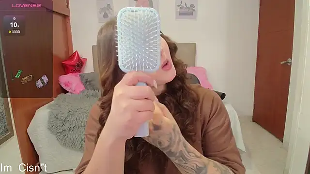 Miley Baker online show from 01.31.25