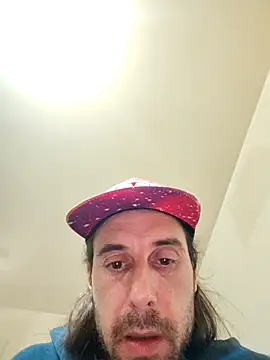 Snapshot of iggl chatting on 03.04.26 iggl online show from 03.04.26