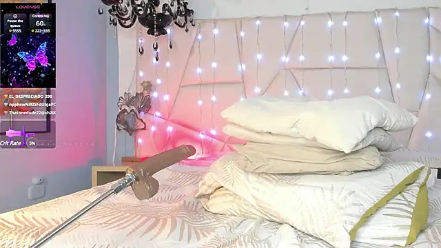 Snapshot of Selenee- chatting on 12.13.24 Selenee- online show from 12.13.24