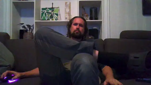 Snapshot of Tj1sen chatting on 10.07.25 Tj1sen online show from 10.07.25