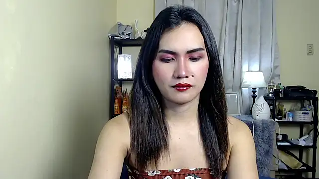 Snapshot of beatrice_21 chatting on 09.21.25 beatrice 21 online show from 09.21.25