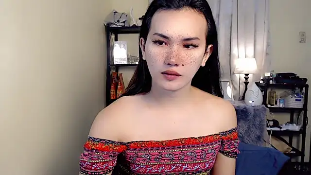 Snapshot of beatrice_21 chatting on 09.22.25 beatrice 21 online show from 09.22.25