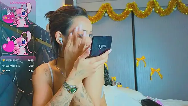 Mia Tin online show from 01.06.25