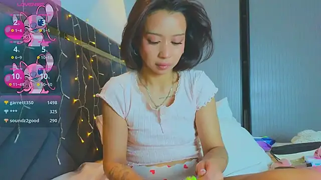 Mia Tin online show from 01.08.25