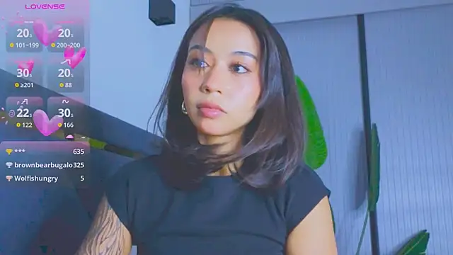 Mia Tin online show from 09.18.25