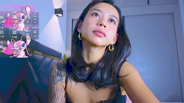 Mia Tin online show from 10.14.25