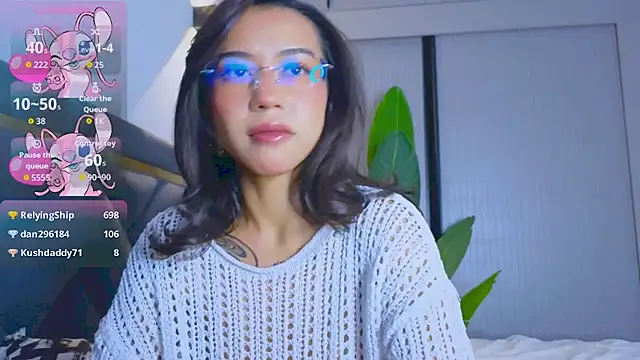 Mia Tin online show from 11.15.25