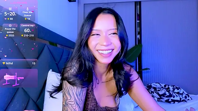 Mia Tin online show from 07.18.26