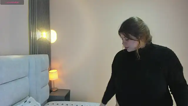 EYMI TOMSOM online show from 01.24.25