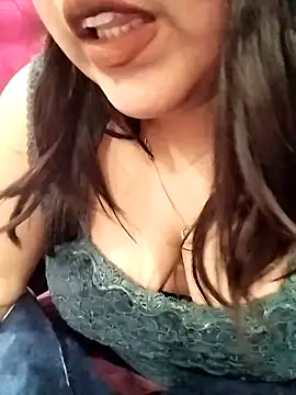Alisha  Arora online show from 01.15.25