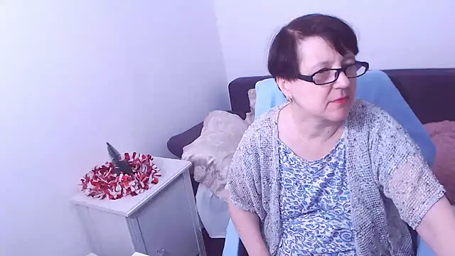 Snapshot of ChristaRose chatting on 01.05.25 ChristaRose online show from 01.05.25