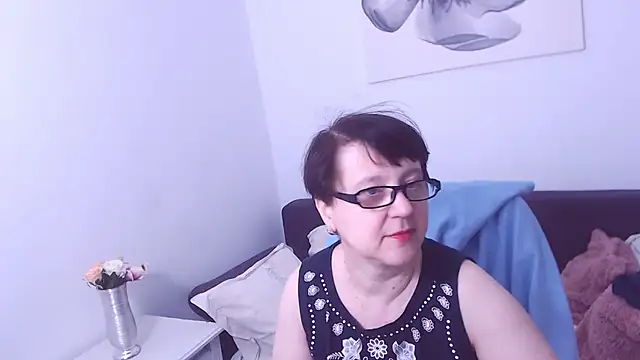 Snapshot of ChristaRose chatting on 01.10.25 ChristaRose online show from 01.10.25