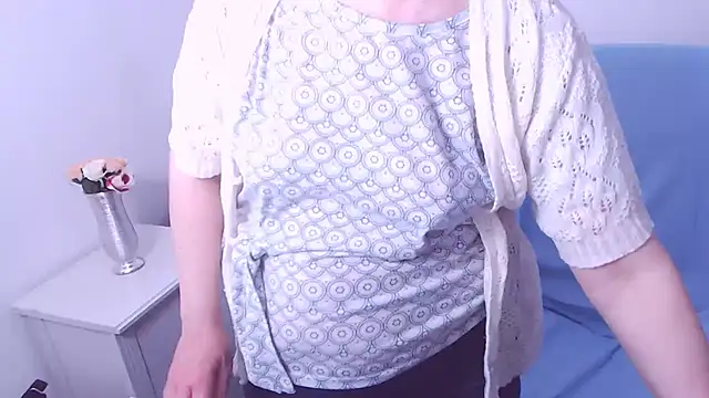 Snapshot of ChristaRose chatting on 02.14.25 ChristaRose online show from 02.14.25