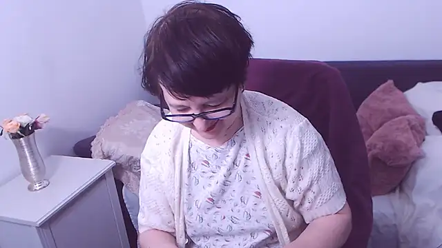 Snapshot of ChristaRose chatting on 02.15.25 ChristaRose online show from 02.15.25